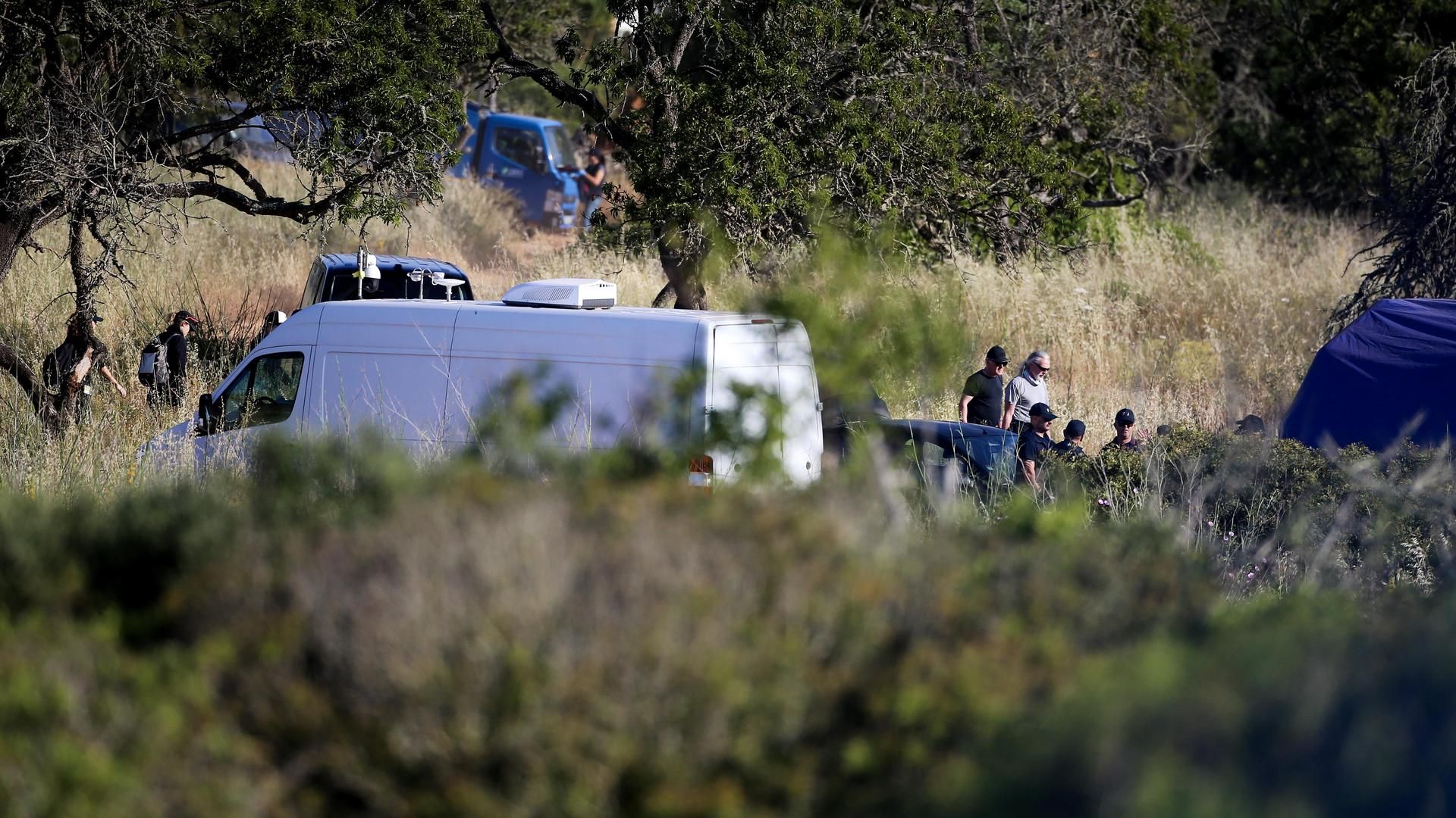 La policía centra la búsqueda de Madeleine McCann en unas ruinas: una excavadora y un georradar que escanea hasta 10 metros de profundidad