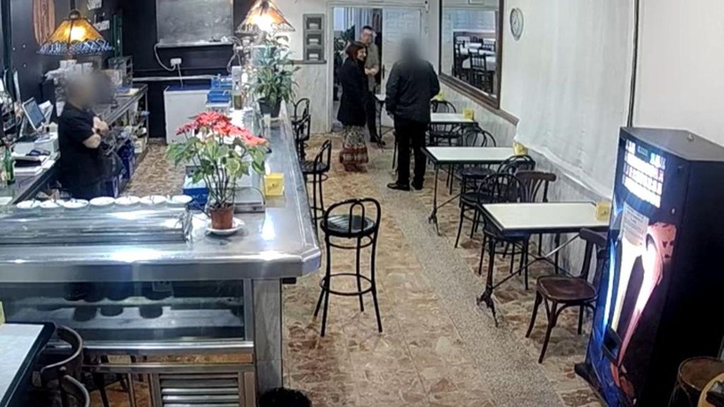 Leire Díez destaca las fuertes medidas de seguridad antes de reunirse con Rubén Villalba