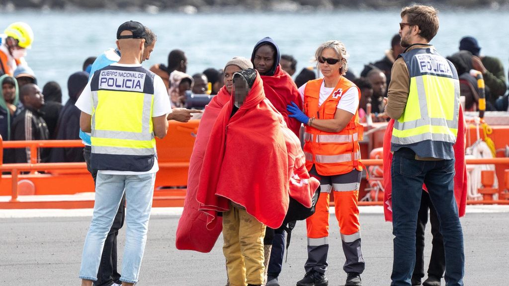El Gobierno asume la orden del TS y trabaja para resolver "conjuntamente" con Canarias la situación de menores migrantes