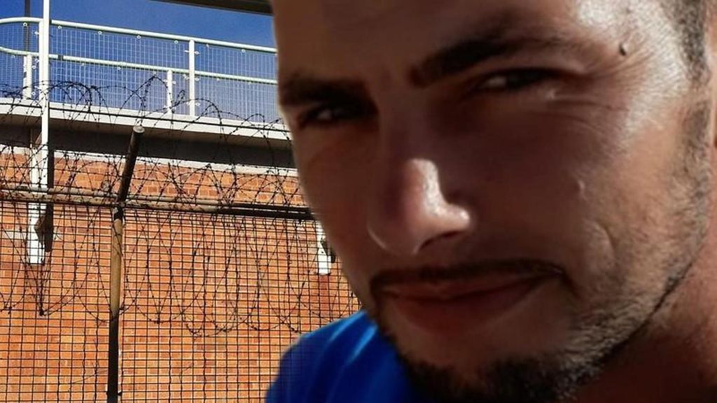 Arrojan aceite hirviendo en la cárcel al asesino confeso de dos mujeres en Italia