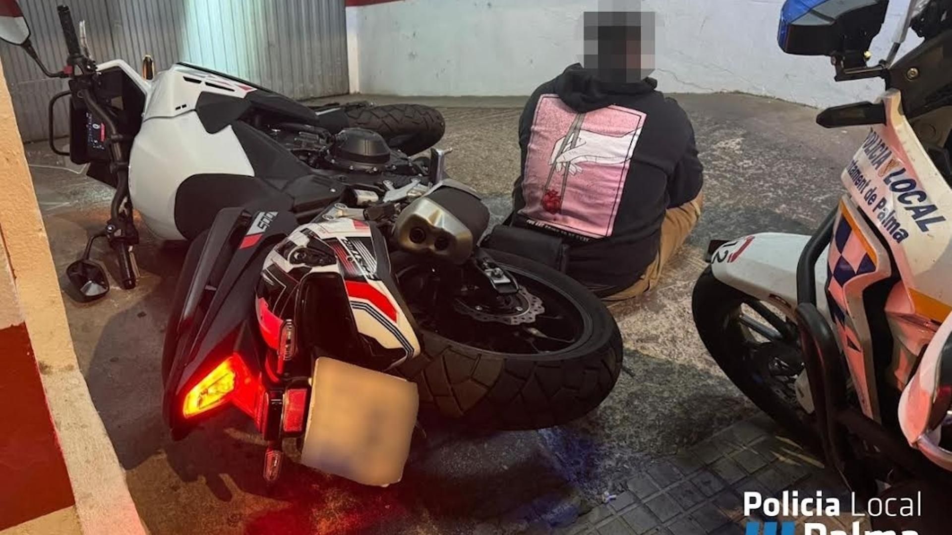 Detenido un joven de 22 años por conducir sin carné tras una persecución policial