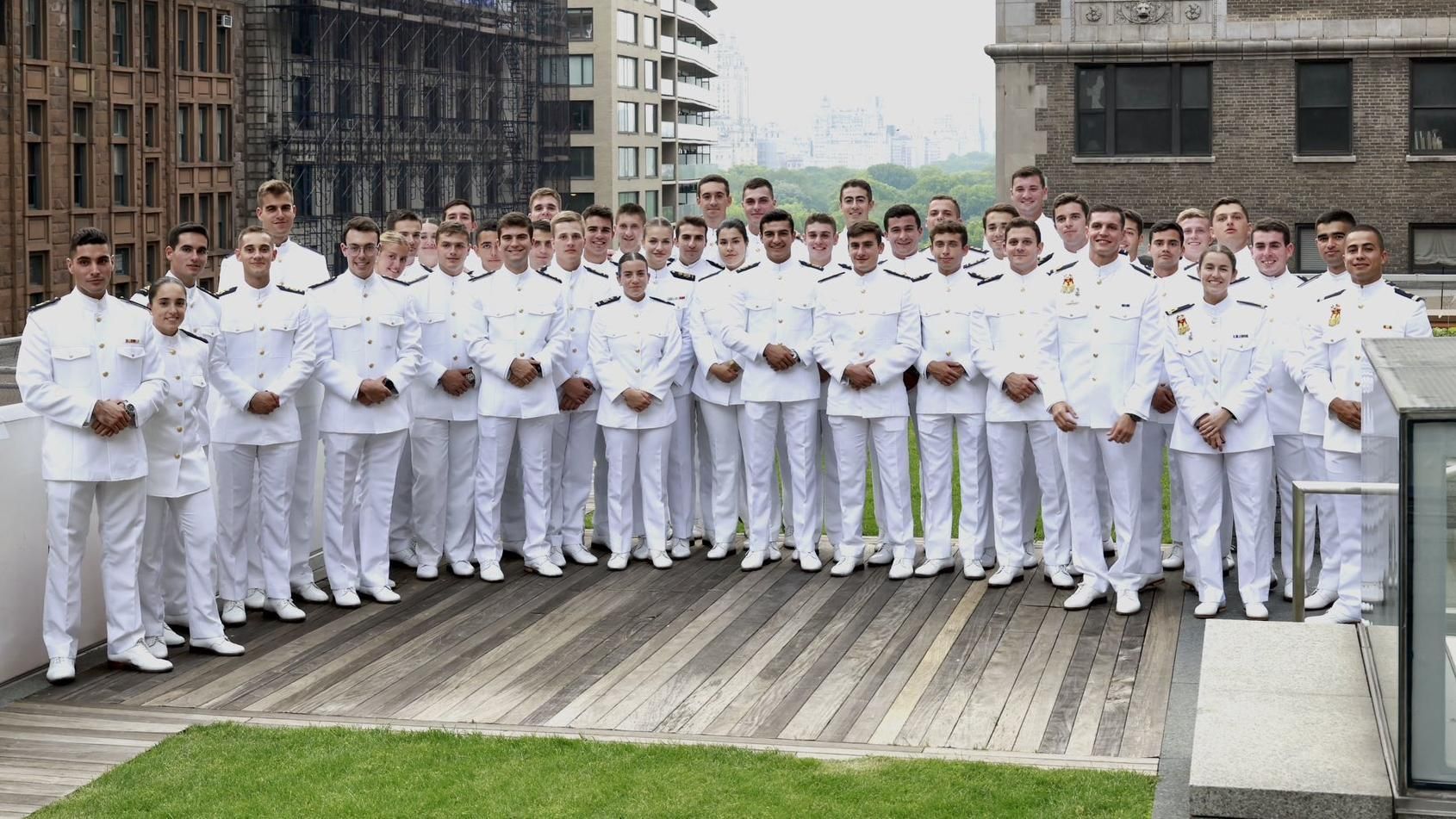 Leonor y la comisión de guardiamarinas