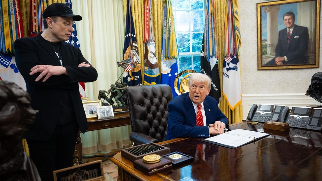 Guerra Donald Trump – Elon Musk: el dueño de SpaceX da marcha atrás en su amenaza de “desmantelar” la nave Dragón