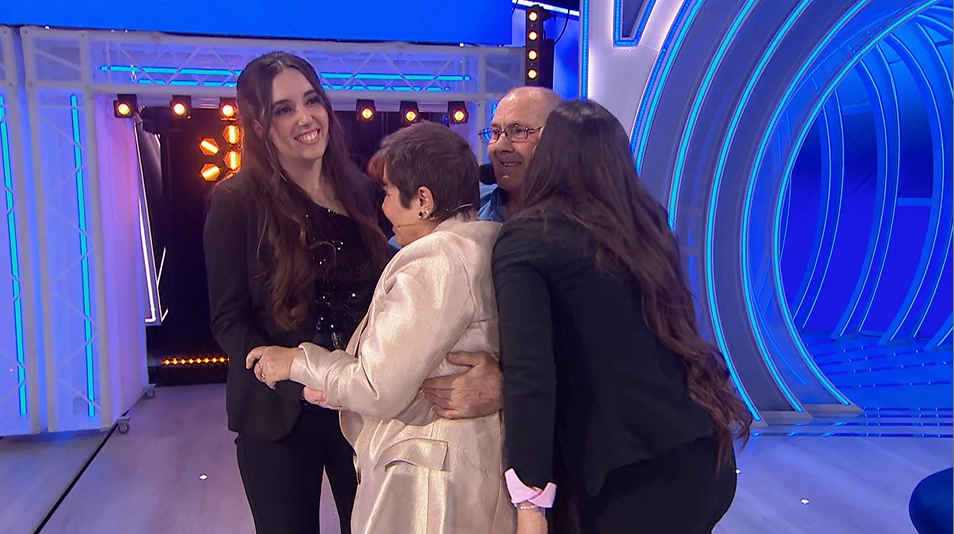 La familia promete salir adelante tras su participación en 'Hay una cosa que te quiero decir"
