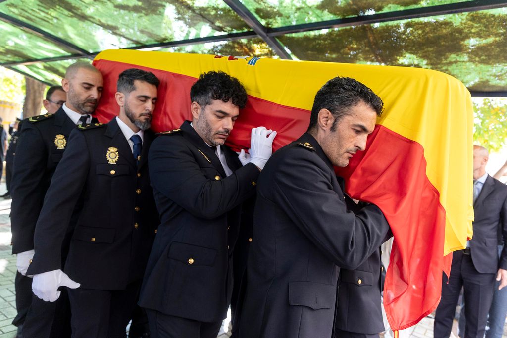Homenaje al policía fallecido: Interior le ha concedido la Cruz al mérito policial