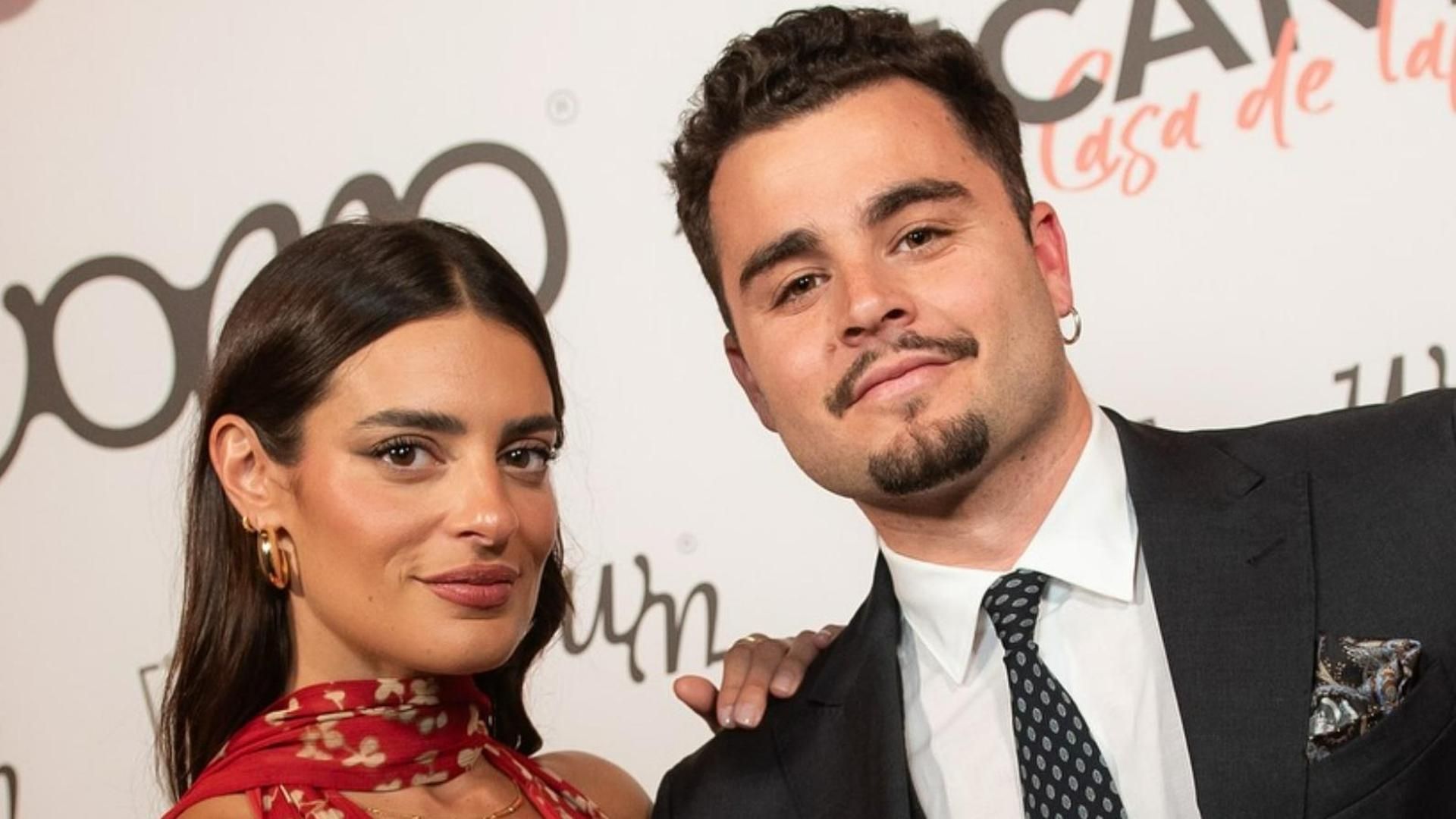 Susana Molina, ganadora de 'GH 14', y su prometido Guille Valle posan juntos en un evento