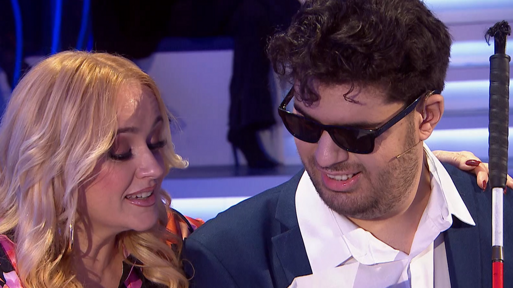 La emotiva sorpresa de La Húngara a Moisés, a quien su música le ayudó con su ceguera: ''Tienes una nueva fan'' Hay una cosa que te quiero decir Temporada 1 Top Vídeos 83