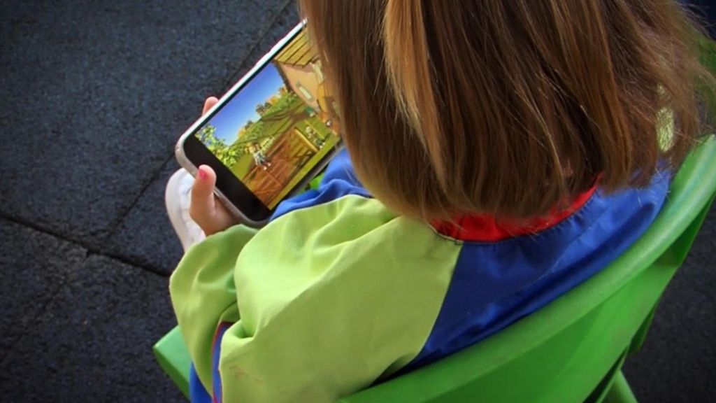 Movilizaciones en varias ciudades por el derecho de la infancia a la desconexión digital