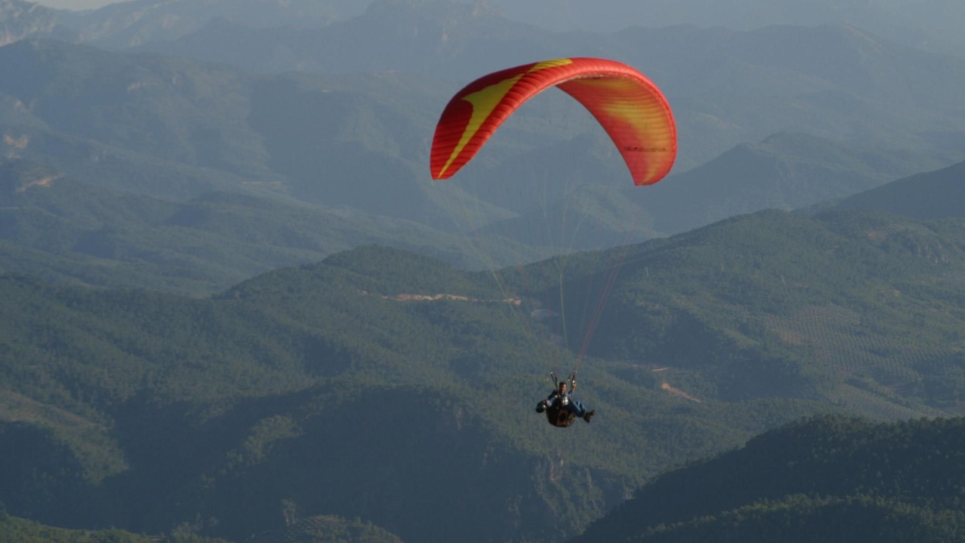 Un Paracaidista En El Festival Internacional De Aire