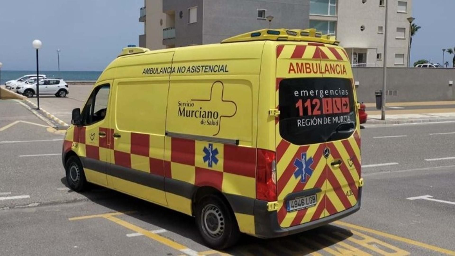 Atropellan a un joven de 20 años en el parking de una discoteca en La Manga y se dan a la fuga