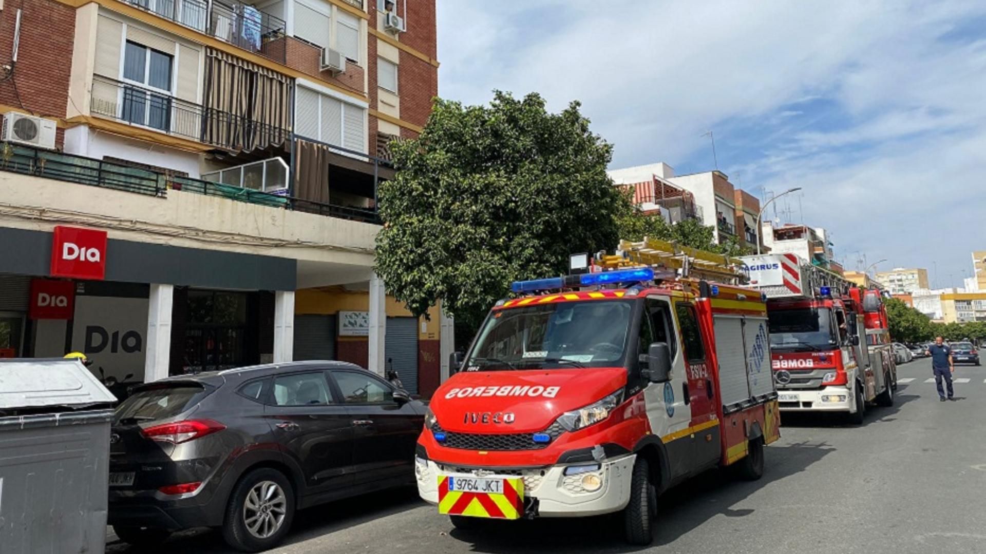 Camiones de bomberos en Sevilla capital