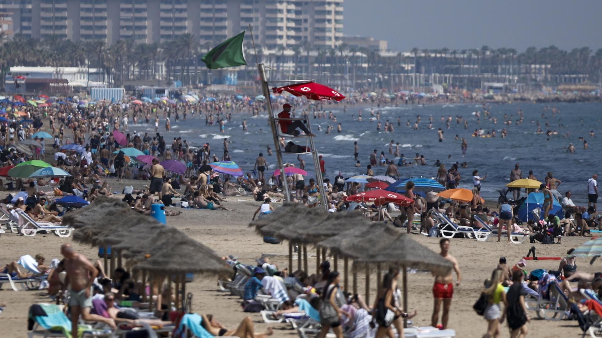 Recomendaciones ante las altas temperaturas: cómo entender el sistema de alertas y lo que significa