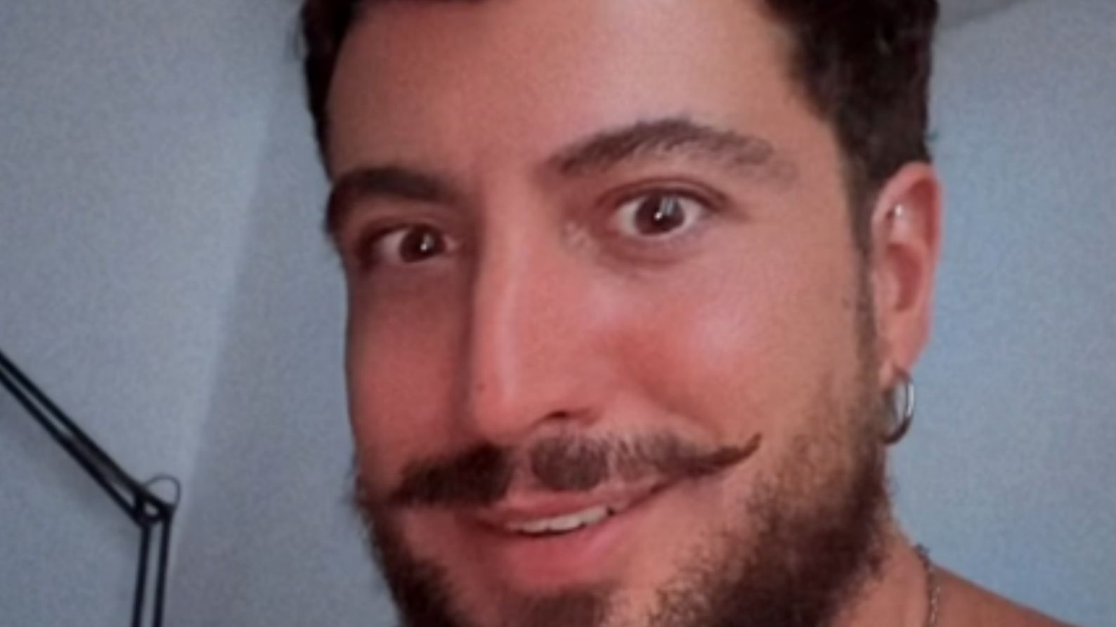 Joshua Velázquez