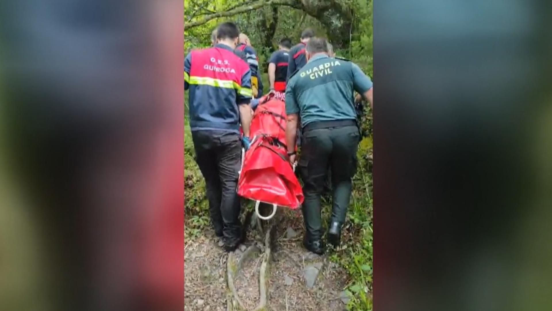 La Guardia civil rescata a un excursionista tras sufrir una lesión de tobillo en Folgoso do Courel