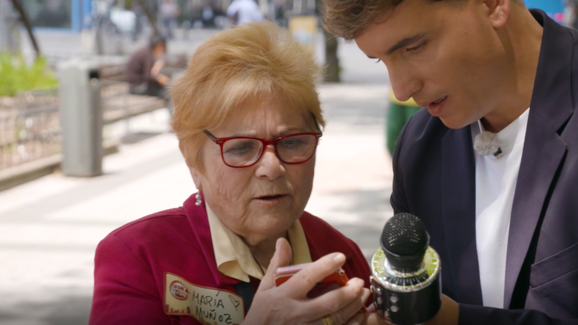 ¡Momentazo! Una concursante de ‘Lo sabe, no lo sabe’ no cuelga la llamada y su marido escucha que le pone verde