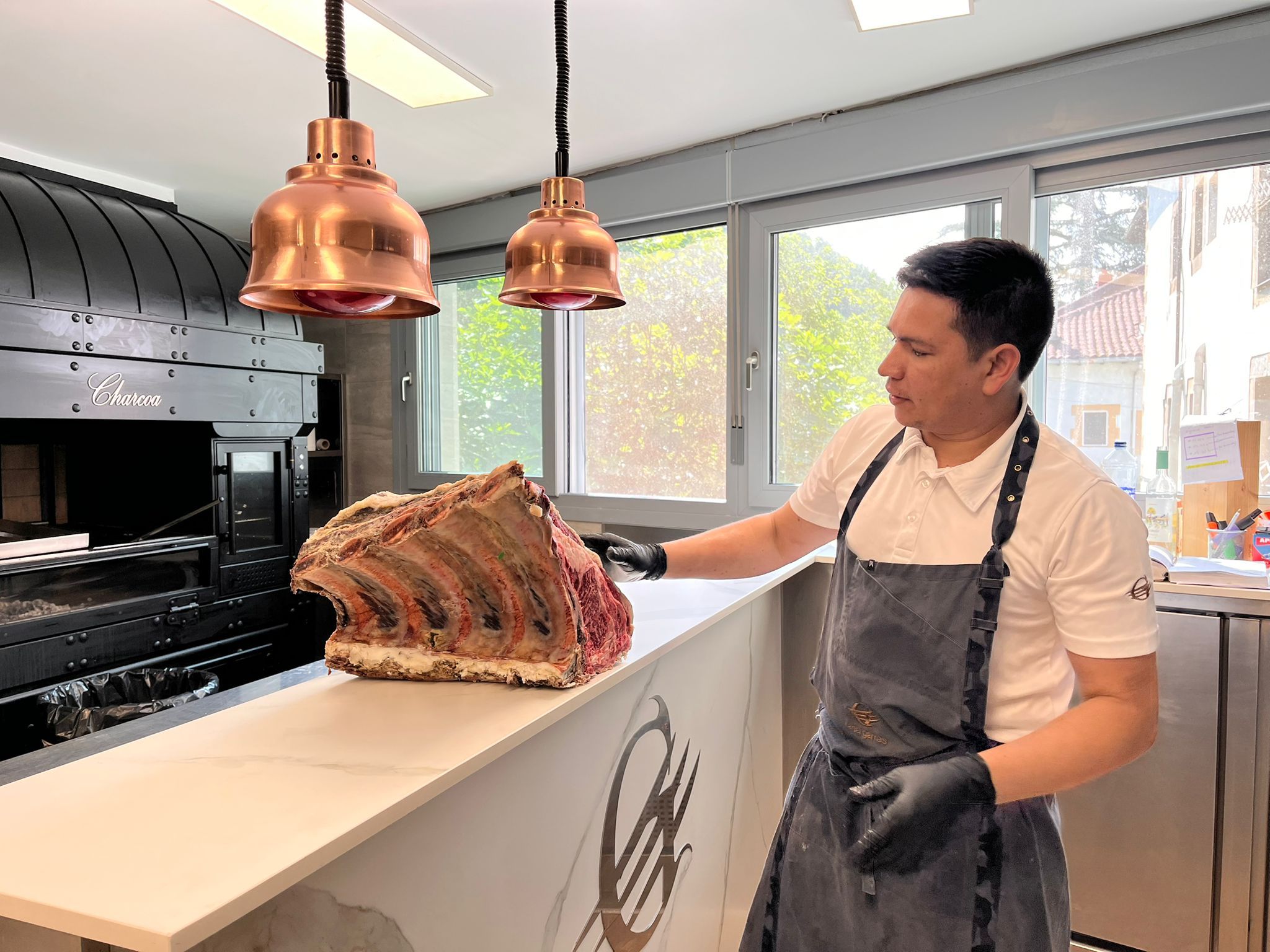 Pieza de chuletón de buey en el restaurante Casa Garras de Karrantza