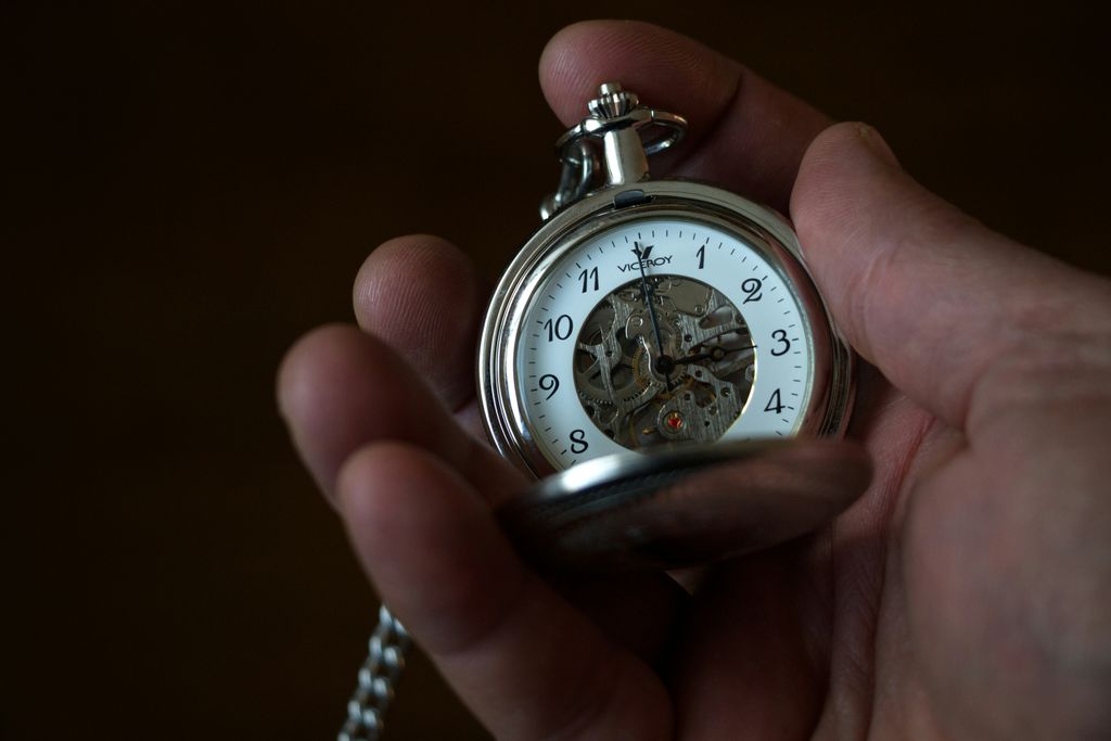 reloj unsplash