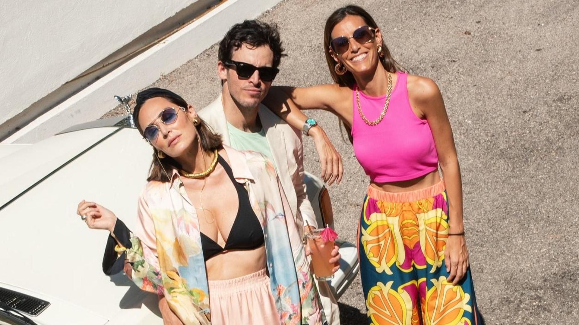 Tamara Falcó, Iñigo Onieva y Ana Boyer en la fiesta de cumpleaños