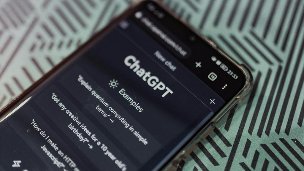 Aplicación de ChatGPT en un móvil