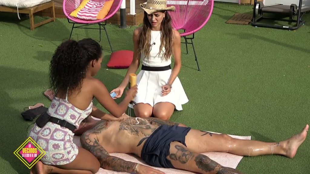 ¡Momentazo! Maica y Mayeli hacen una limpieza energética a Barranco: “Se acabó la golfería” Los vecinos de la casa de al lado Temporada 2 Top Vídeos 1724