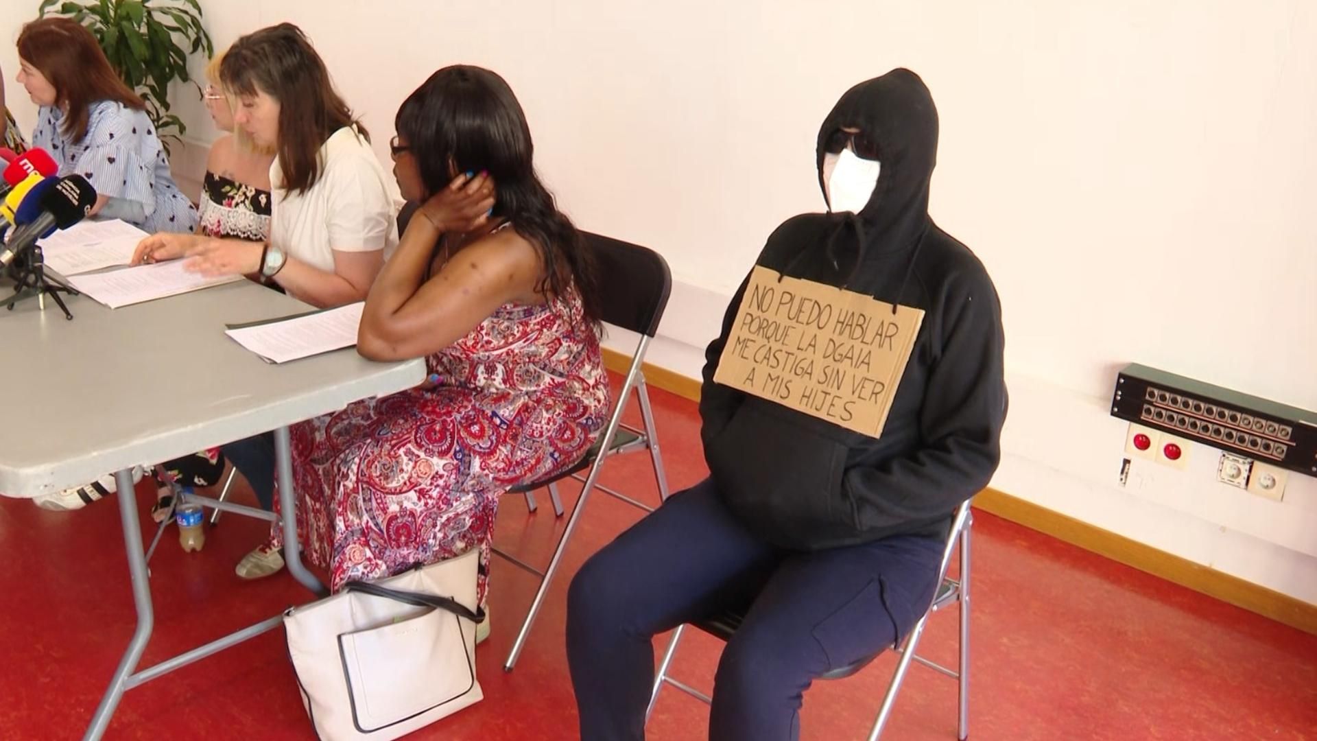 Madres "rotas por la DGAIA" piden su disolución