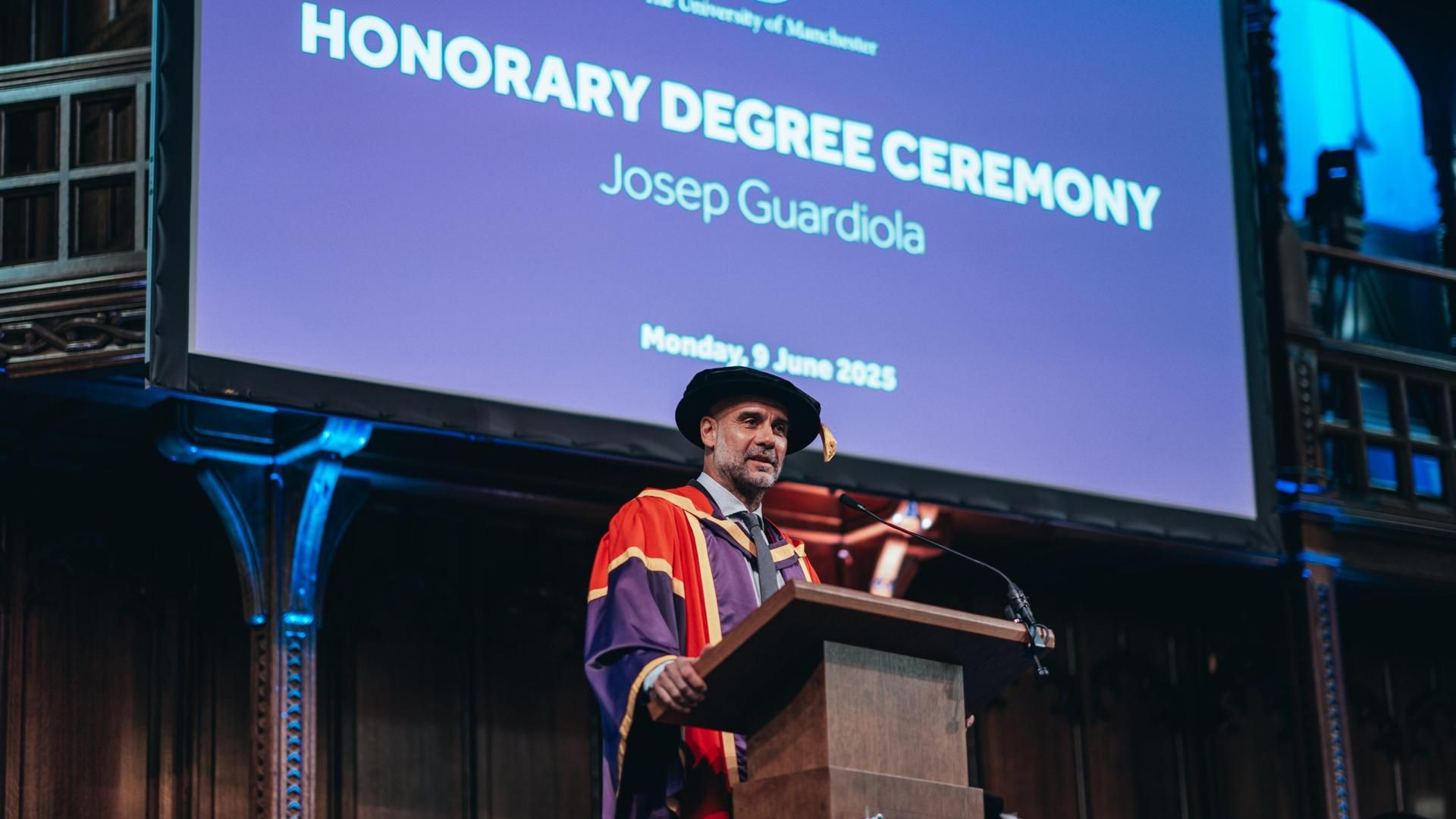 Pep Guardiola critica los bombardeos de Israel al ser investido doctor honoris causa: "Me duele todo el cuerpo con lo que vemos en Gaza"