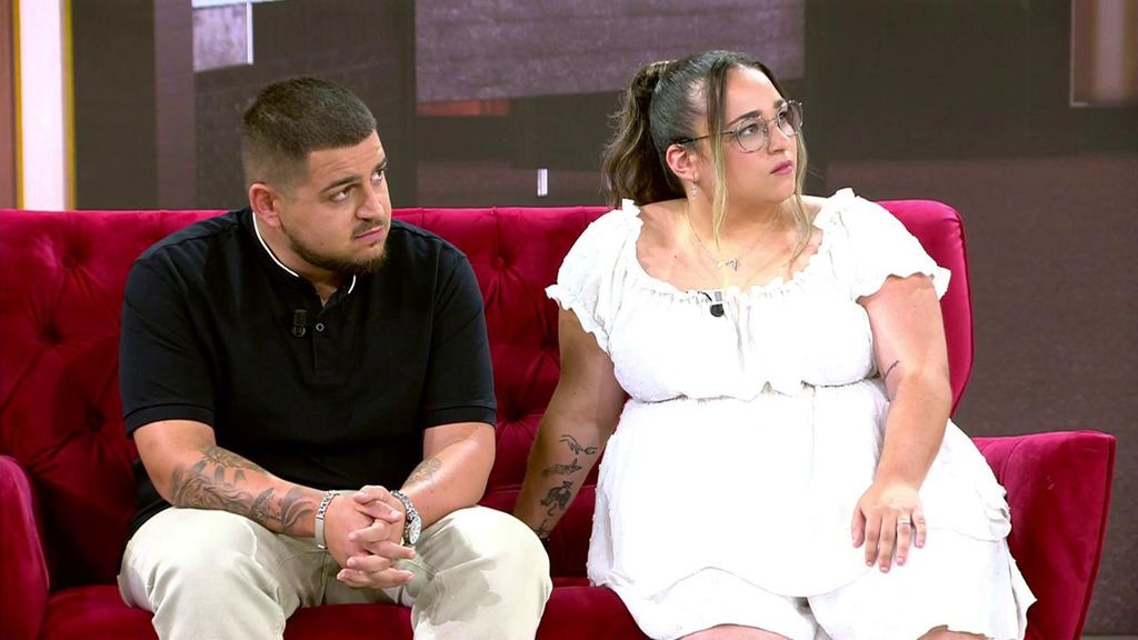 El giro de 360 grados en la historia de una mujer que busca a sus hermanos biológicos al conocer el resultado de un test de ADN