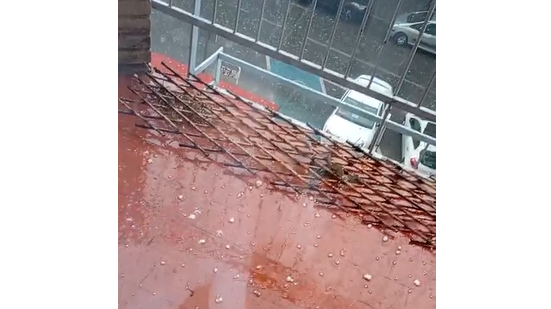 La Aemet activa el aviso naranja en Madrid por la fuertes tormentas: estas son las zonas con más riesgo
