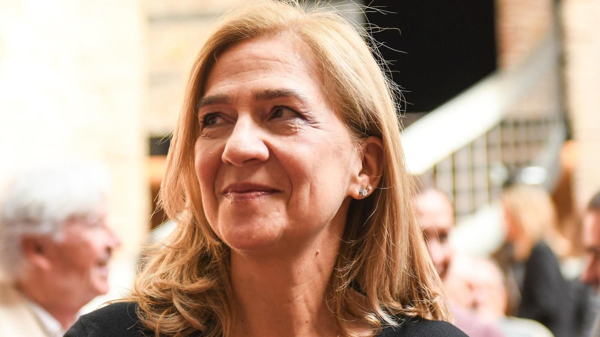 La infanta Cristina durante la inauguración institucional de la exposición 'Dalí. El Crist de Portlligat', en el Teatro Museo Dalí, a 6 de noviembre de 2023, en Figueres, Girona, Catalunya (España). ‘Cristo de San Juan de la Cruz’ o ‘El Cristo’ es una pintura de Salvador Dalí procedente de la colección de la Galería de Arte y Museo Kelvingrove de Glasgow, que puede verse desde el 25 de octubre de 2023 hasta el 30 de abril de 2024. La exposición permite revisitar una obra que no se había visto en España desde 1952, cuando se expuso en Madrid y en Barcelona.
06 NOVIEMBRE 2023;DALI;ARTE;SURREALISMO;CORONA;FAMILIA REAL;INFANTA
Glòria Sánchez / Europa Press
06/11/2023