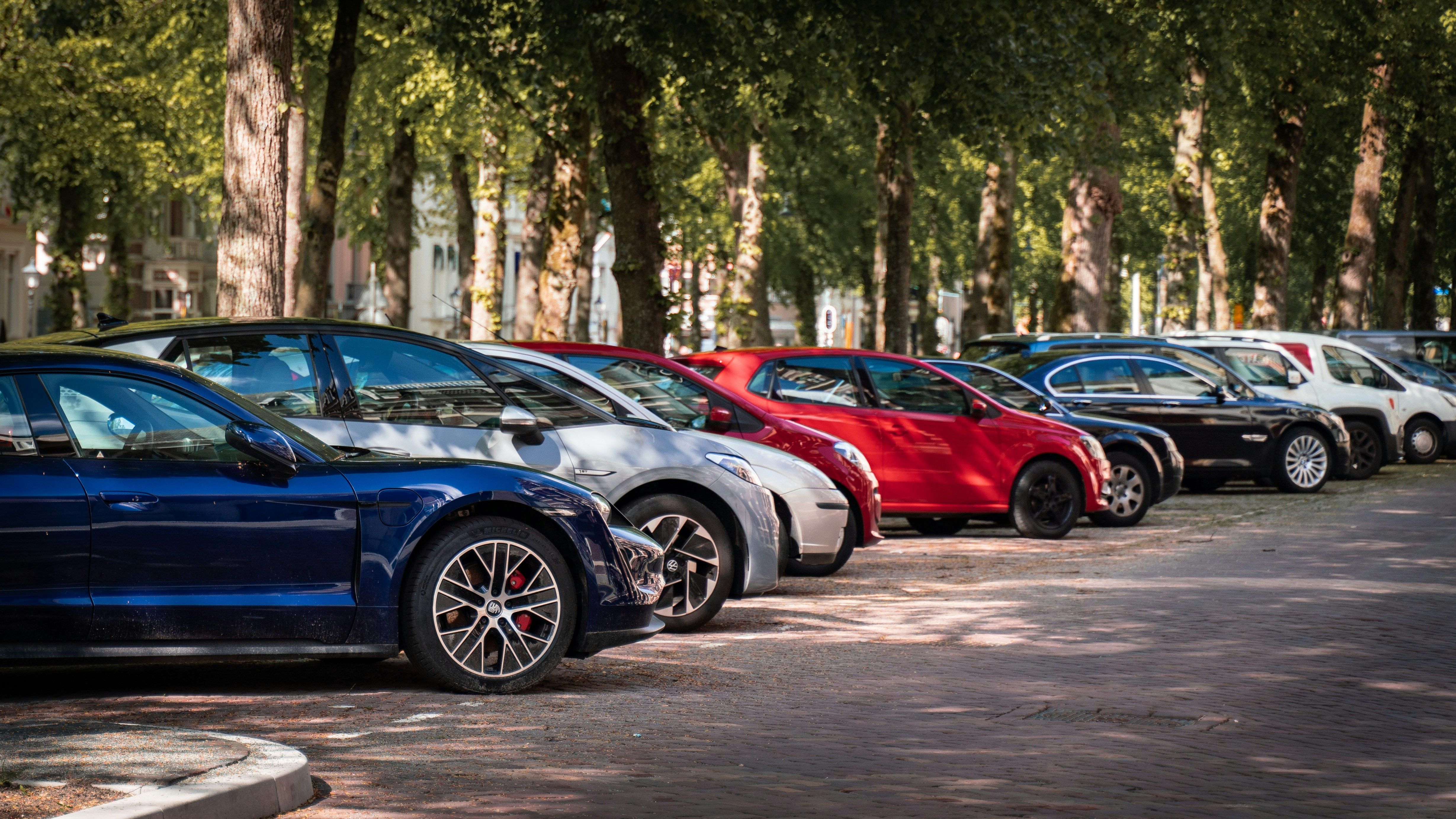 aparcar coche unsplash aparcar coche unsplash