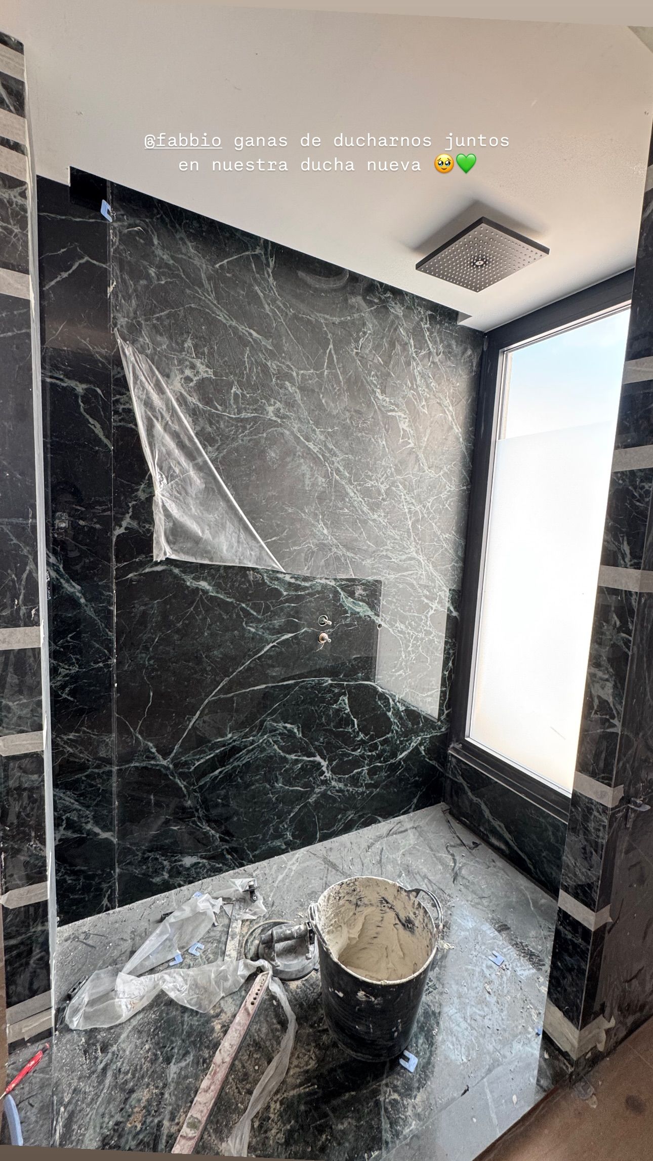El baño de Violeta Mangriñán en su casa de Madrid