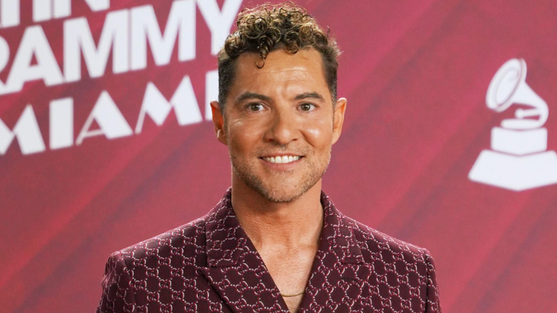 La vida familiar de David Bisbal: de su infancia en Almería a la relación con sus padres y la difícil situación de su hermano La vida familiar de David Bisbal: de su infancia en Almería a la relación con sus padres y la difícil situación de su hermano