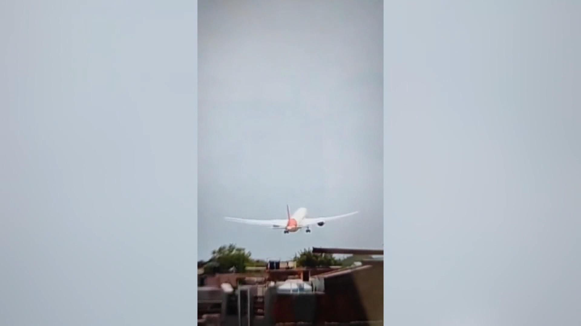 Momento del accidente del avión de Air India