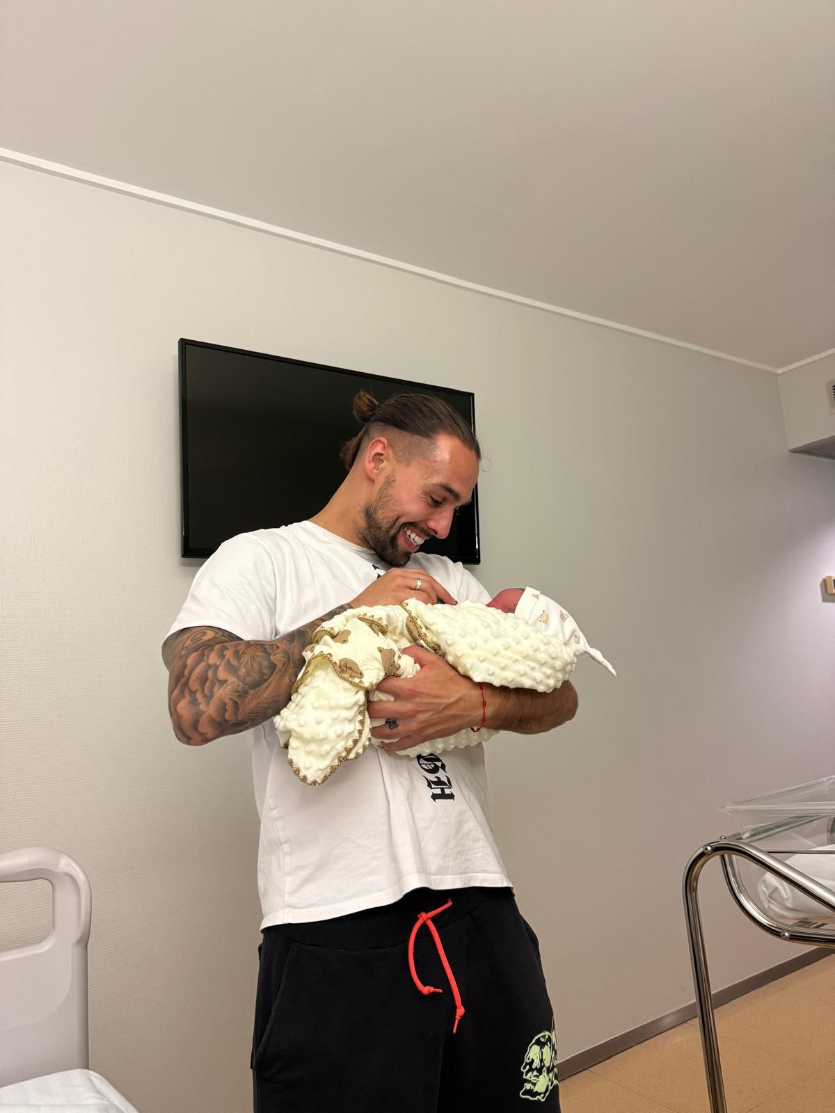 Rubo Blanco ya es padre de su primer hijo en común con Jennifer Lara