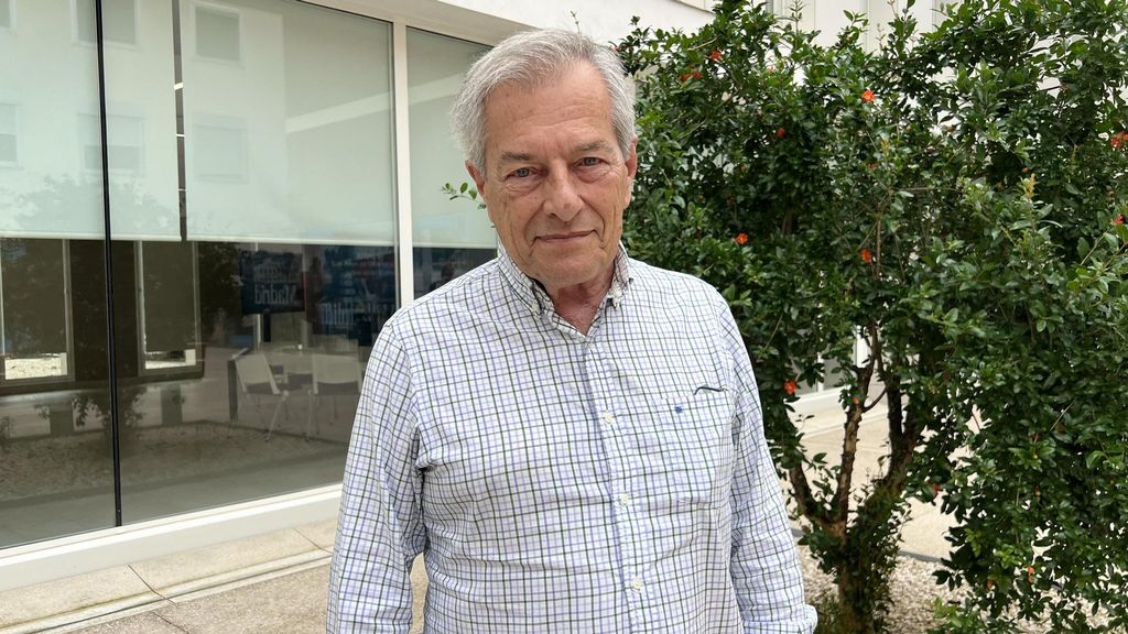 Carlos Ferrer lleva cuatro años visitando a su mujer hospitalizada tras un ictus