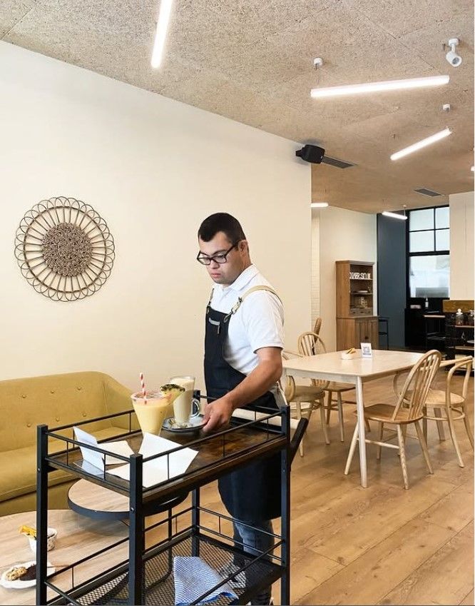 Diversum era la primera cafetería inlcusiva de Vigo, donde trabajaban nueve personas