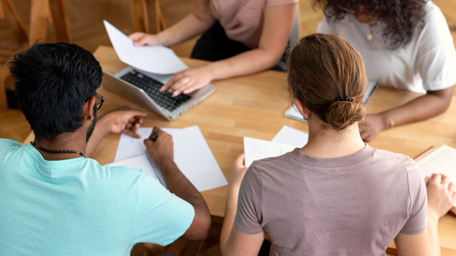 Este aprendizaje tiene beneficios más allá del aula Este aprendizaje tiene beneficios más allá del aula