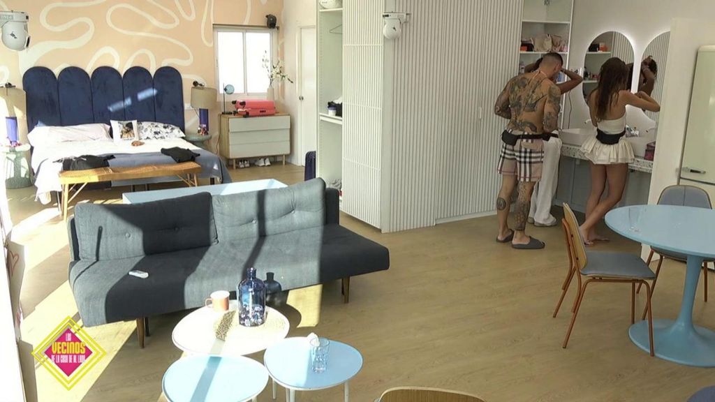 Maica está harta que Barranco le vacile: "No lo quiero, eres un pasota" Los vecinos de la casa de al lado Temporada 2 Top Vídeos 1742