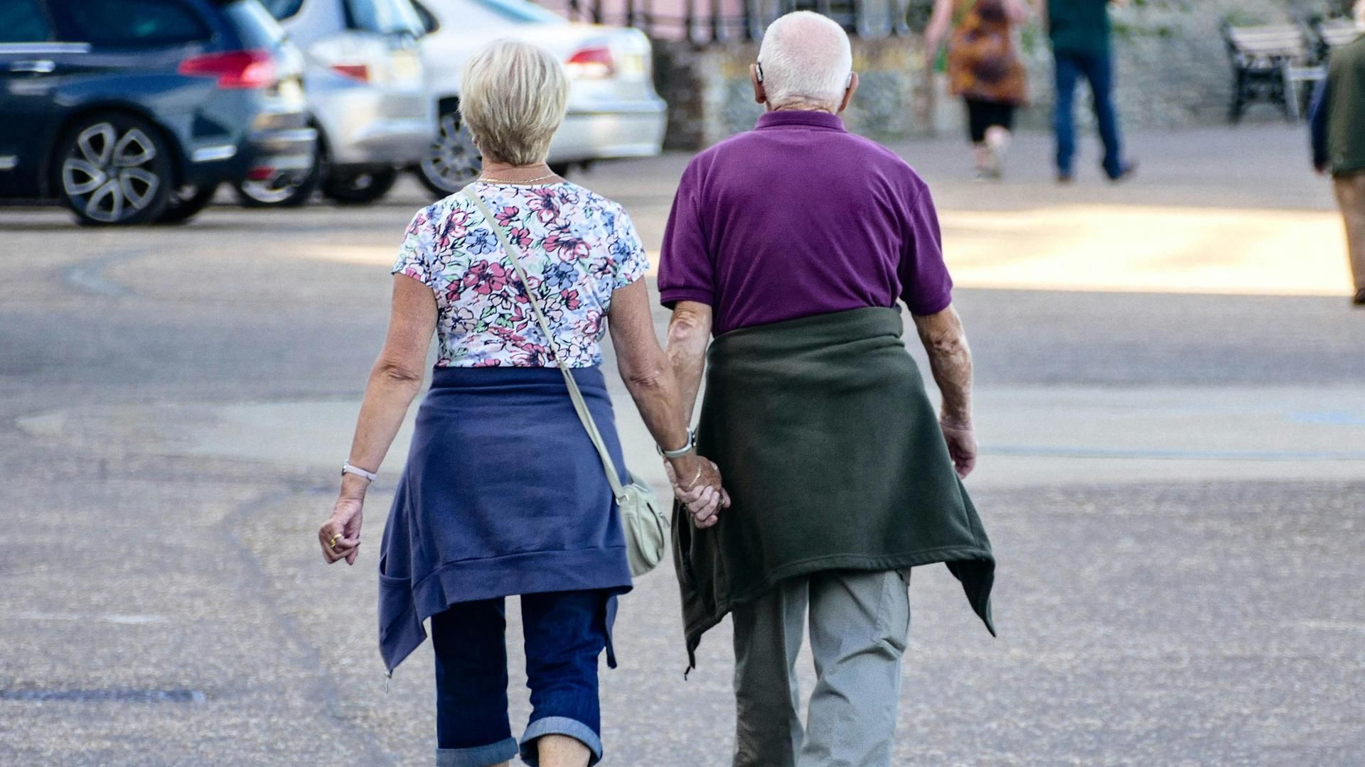 pareja de jubilados unsplash