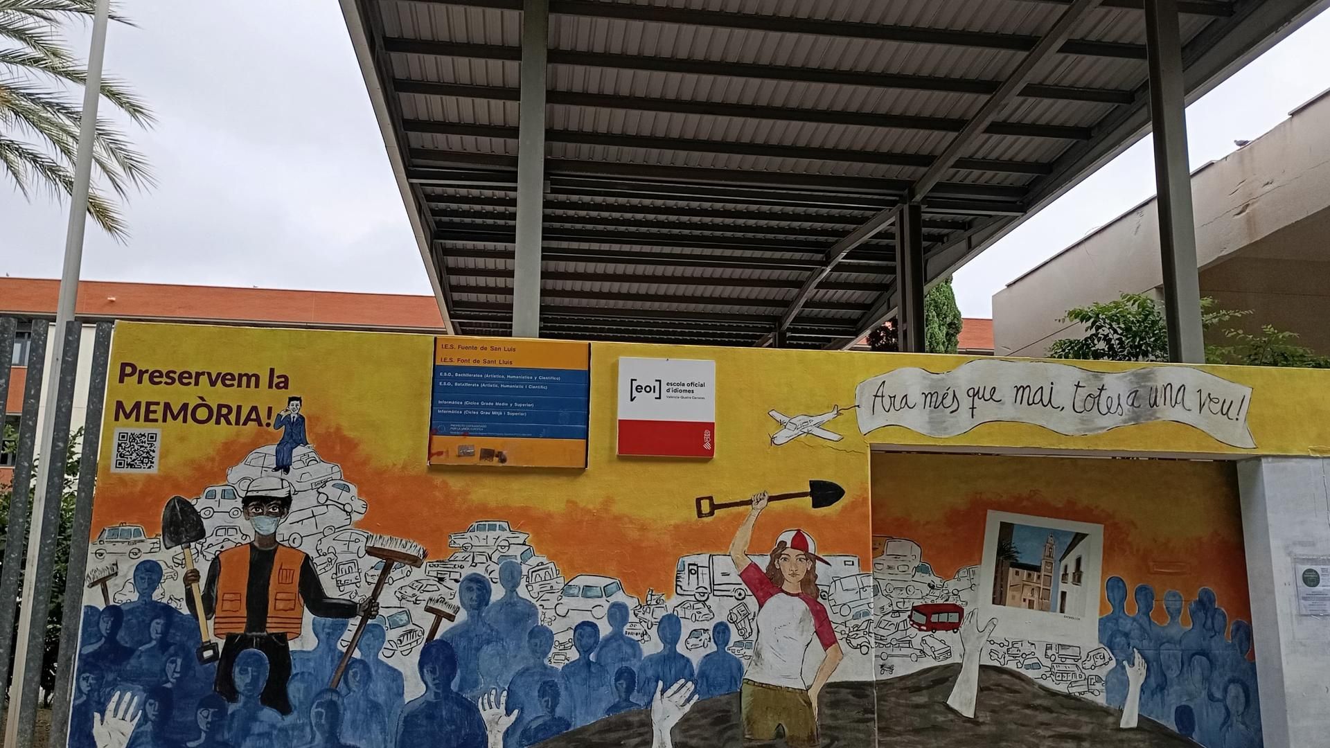 Un instituto valenciano inaugura un mural en homenaje a la dana hecho por sus alumnos