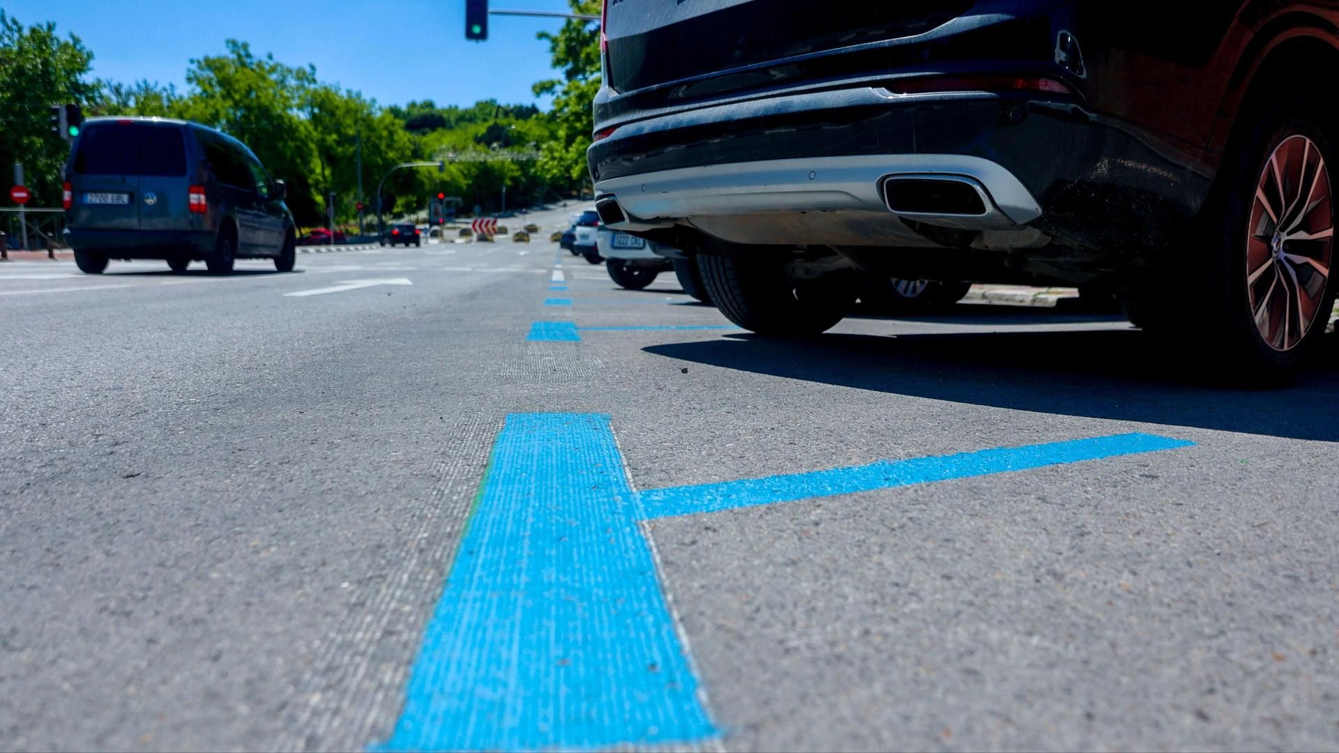 Un vehículo recién aparcado