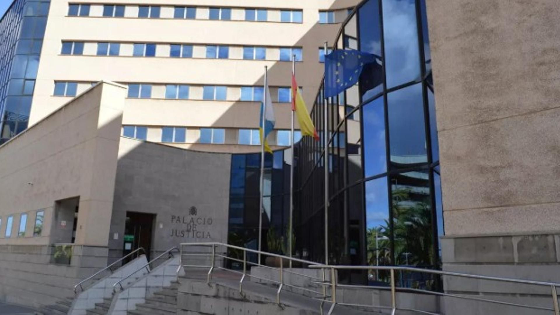 Condenan a un monitor de equinoterapia por agredir sexualmente a una menor con discapacidad en El Hierro