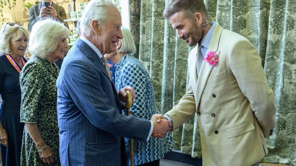 David Beckham, "inmensamente orgulloso" tras ser nombrado caballero por el rey Carlos III