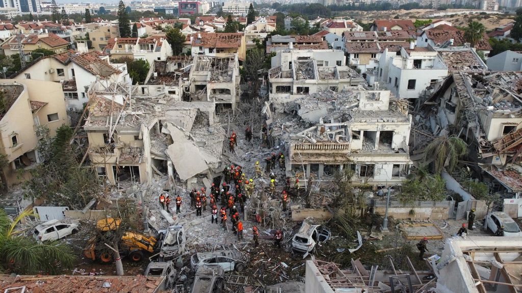 Irán responde a Israel con el lanzamiento de unos 100 misiles