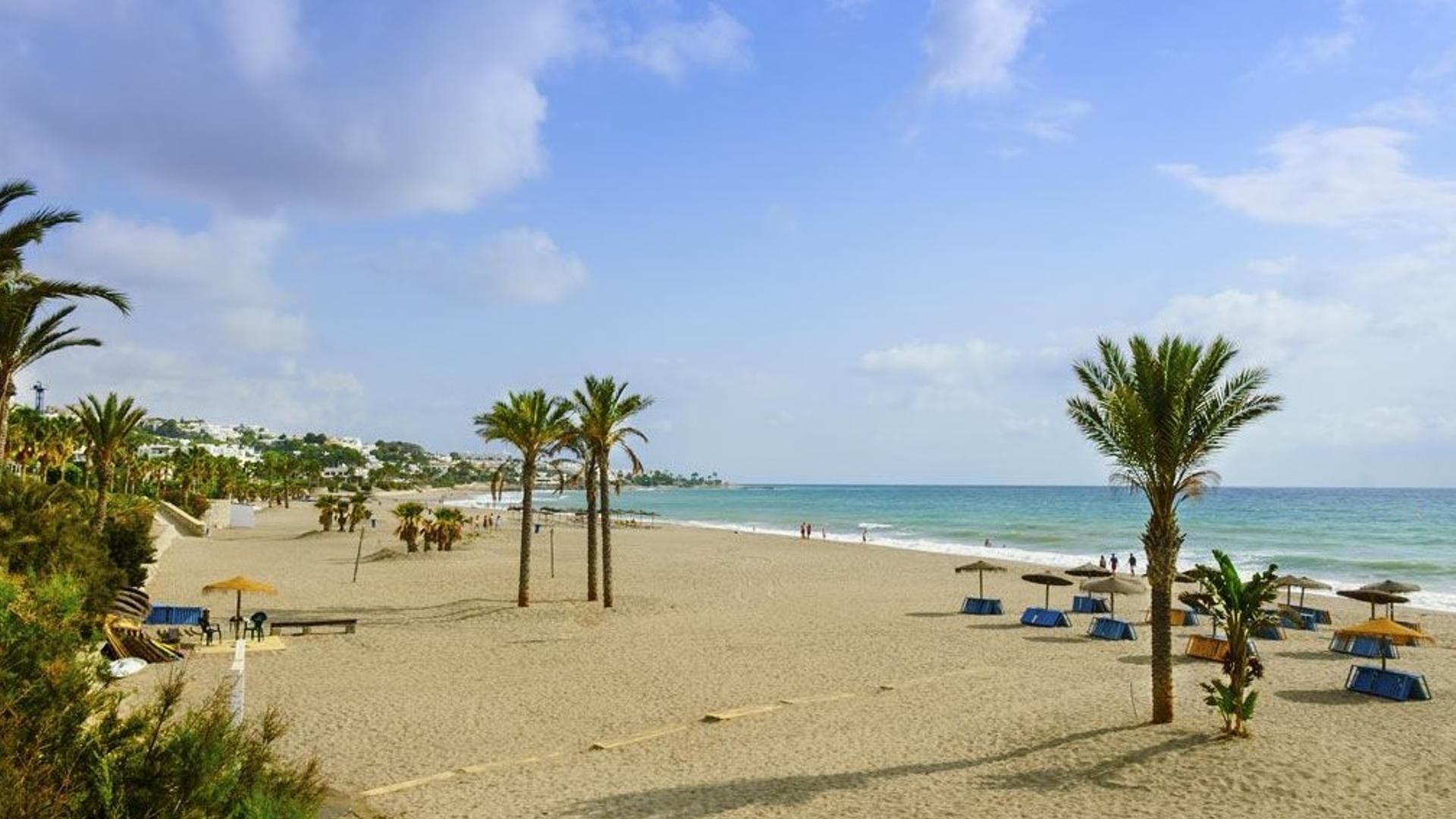 Playa El Palmeral de Almería