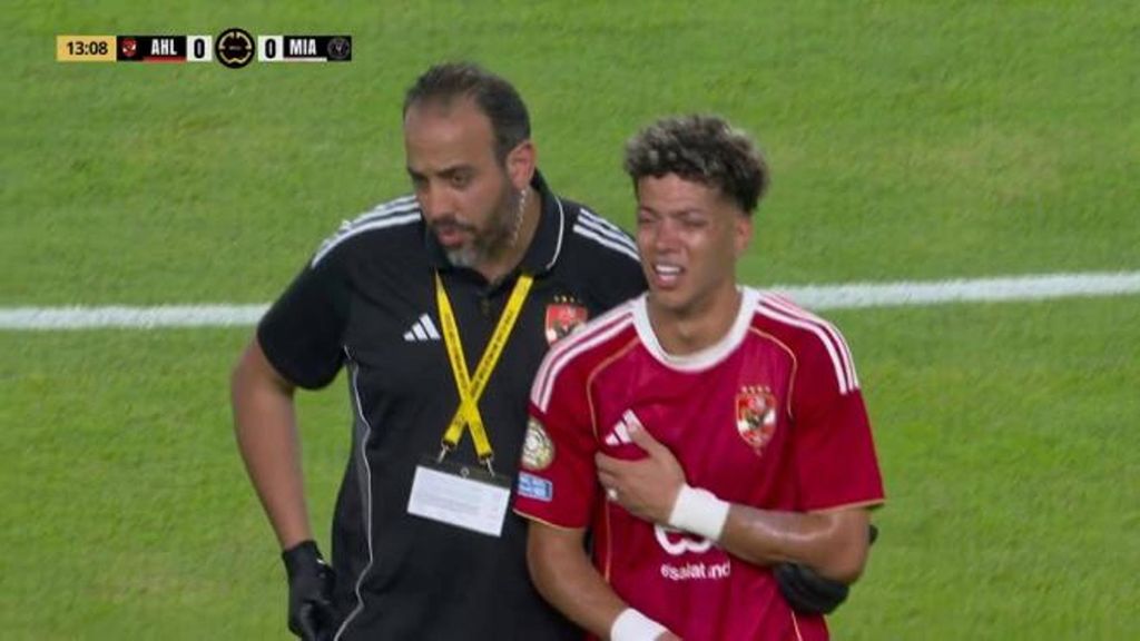 Las lágrimas de Emam Ashour que rompen el alma después de lesionarse nada más comenzar el Mundial de Clubes