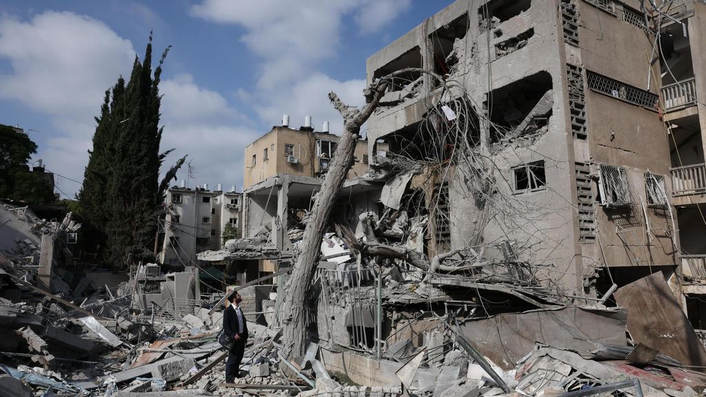 El conflicto entre Israel e Irán se redrudece: Netanyahu afirma que la muerte de Jamenei podría poner fin al conflicto