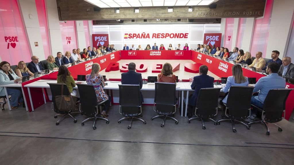 El Gobierno intenta esquivar la crisis de Cerdán: quiénes forman la secretaría de organización interina del PSOE