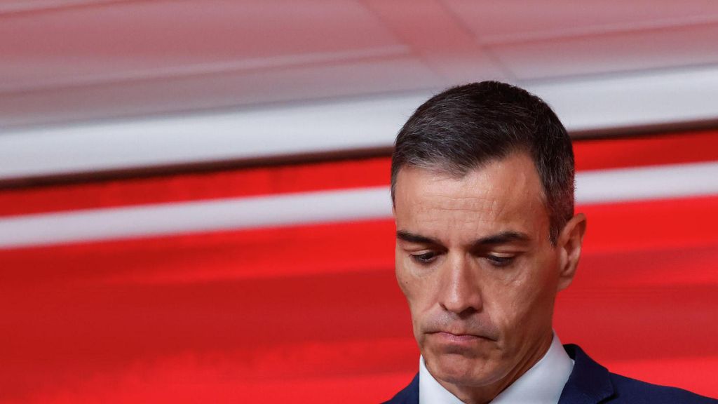 El presidente del Gobierno, Pedro Sánchez en rueda de prensa tras las reunión de la Ejecutiva Federal del PSOE, este lunes en la sede de Ferraz