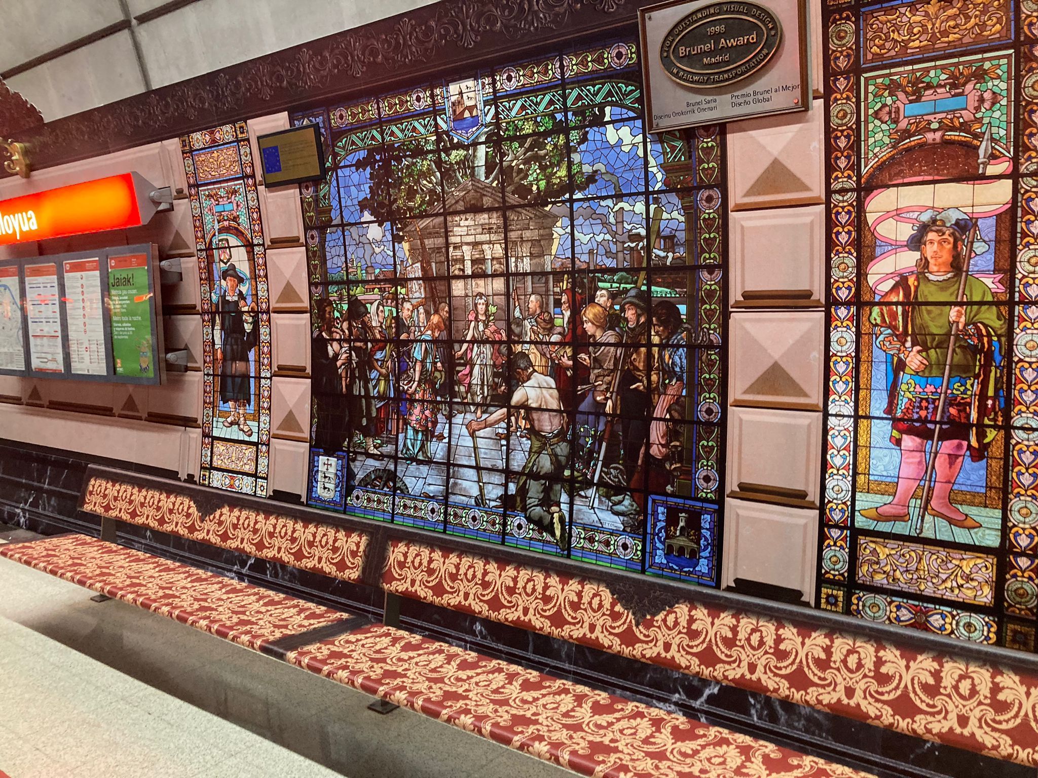 Metro Bilbao celebra así el 125 aniversario del Palacio de la Diputación Foral de Bizkaia